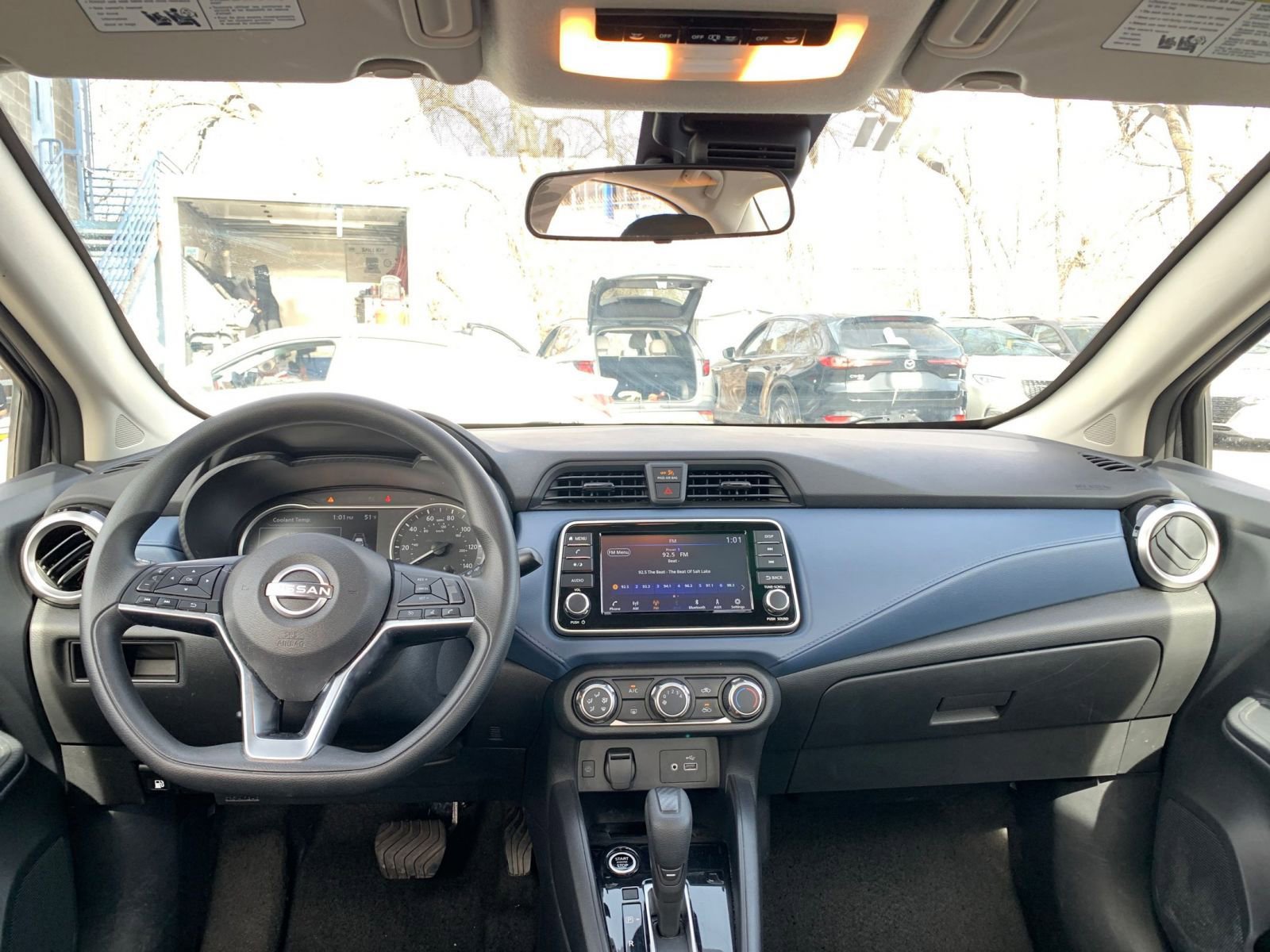 Used 2025 Nissan Versa SV image 31