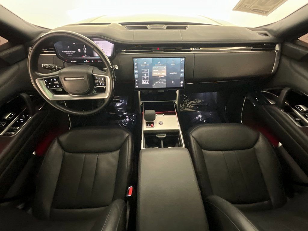 Certified 2024 Land Rover Range Rover Long Wheelbase Autobiography image 10