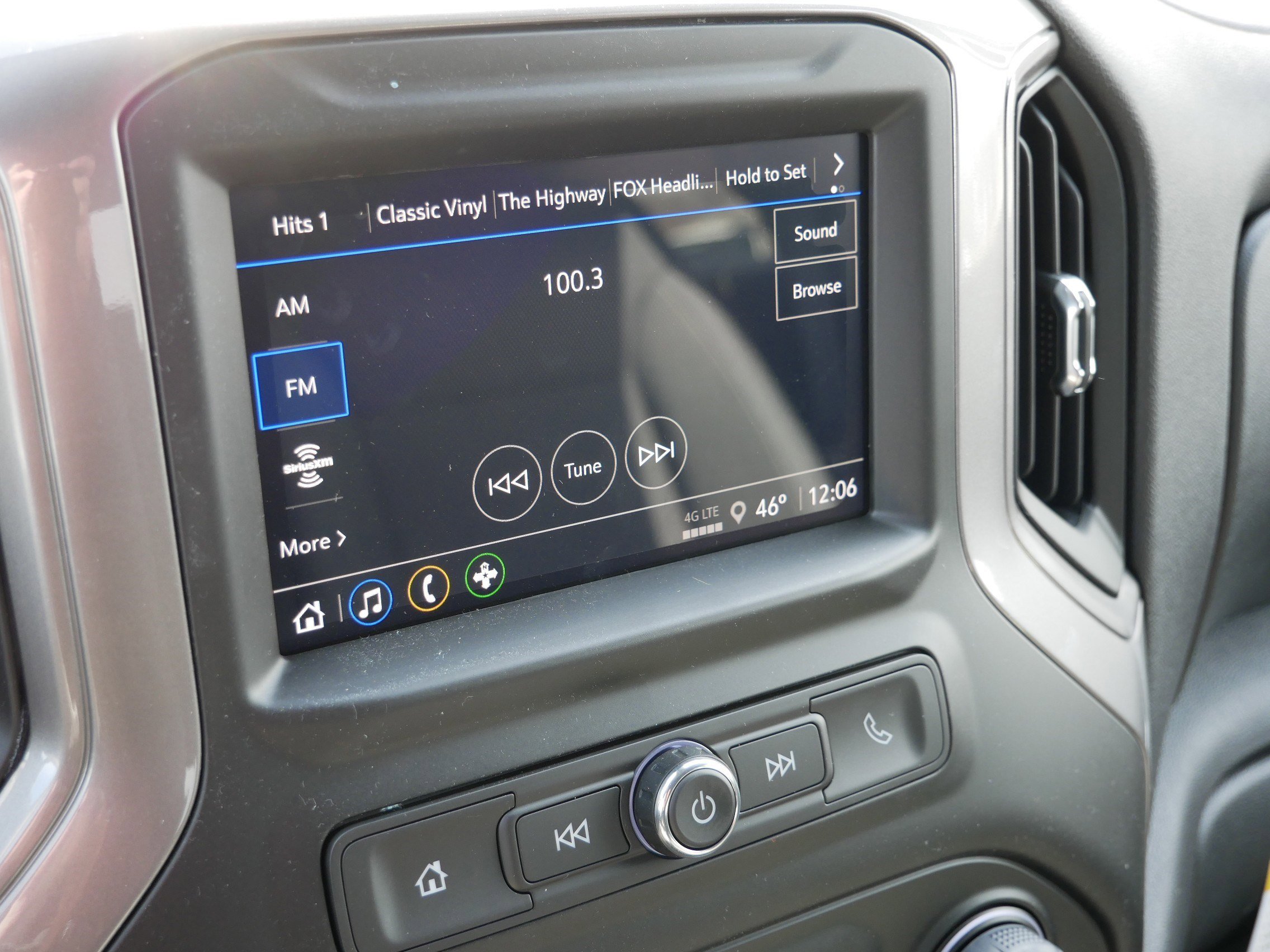 New 2026 Chevrolet Silverado 1500 Custom Trail Boss w/ Midnight Edition image 18