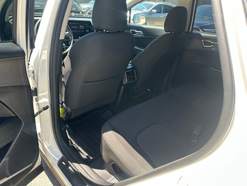Used 2023 Kia Sportage LX AWD/4WD image 22
