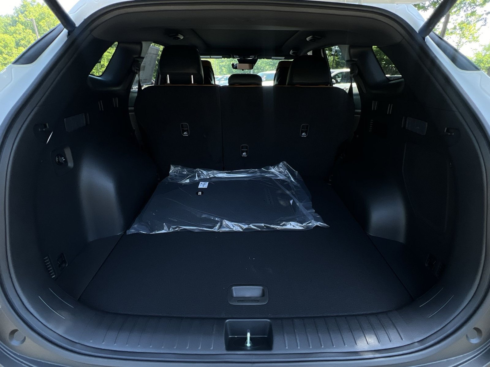 New 2026 Kia Sportage X-Line w/ X-Line Technology Package AWD/4WD image 40