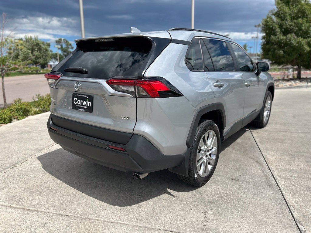 Used 2025 Toyota RAV4 XLE Premium FWD image 8