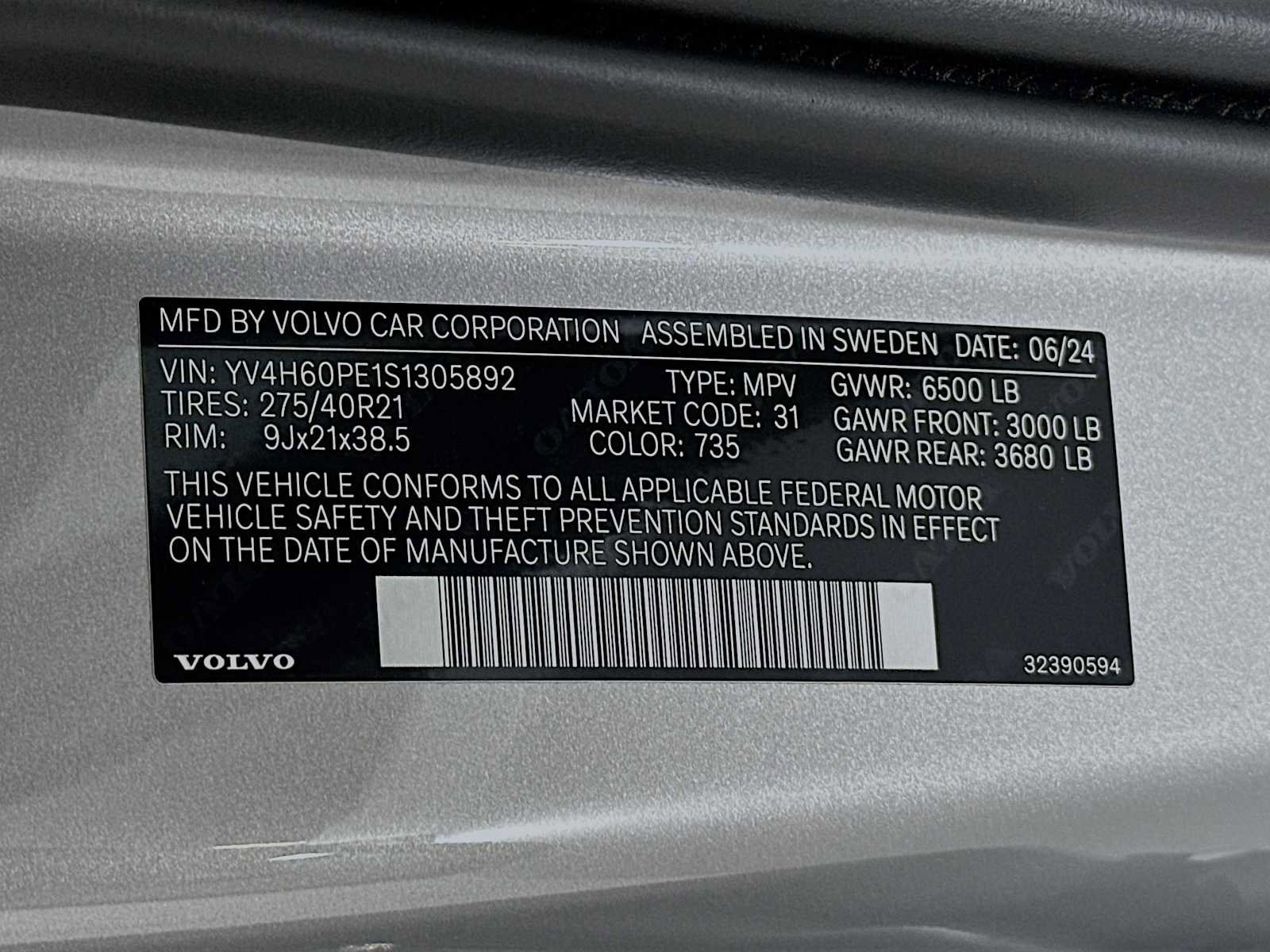 Certified 2025 Volvo XC90 T8 Plus w/ Protection Package Premier image 32