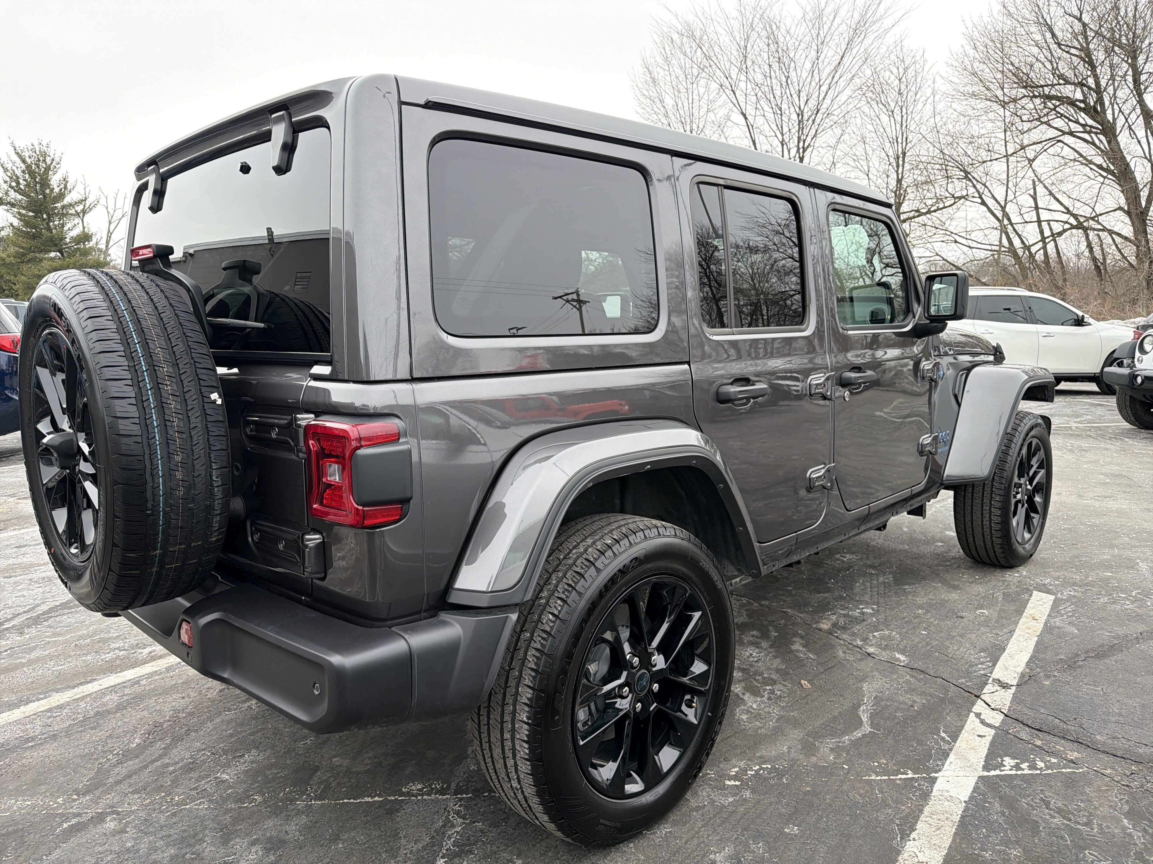 Certified 2025 Jeep Wrangler Sahara w/ Safety Group image 7