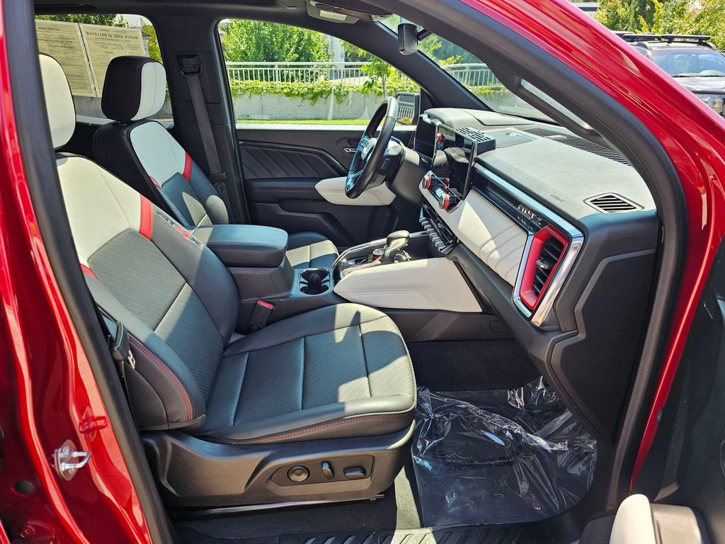 Used 2023 GMC Canyon AT4X w/ Edition 1 AWD/4WD image 11