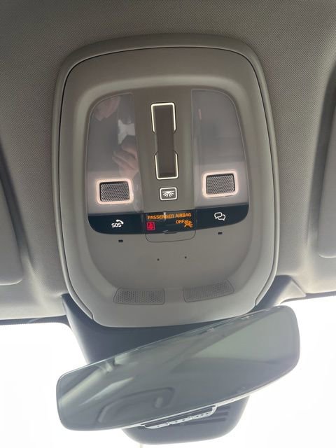 Certified 2025 Volvo XC60 B5 Plus image 24