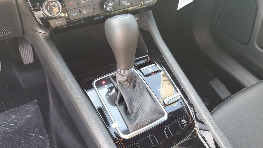 New 2026 Jeep Compass Latitude image 25