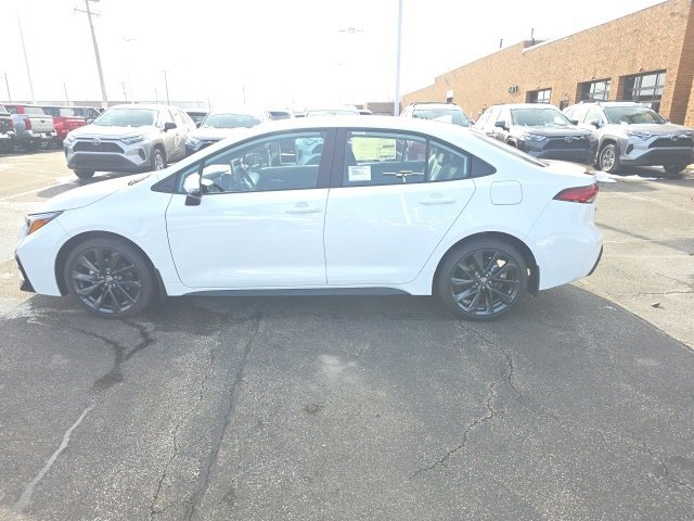 New 2026 Toyota Corolla XSE image 4