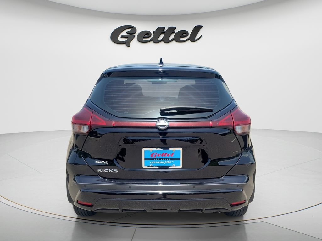 Used 2023 Nissan Kicks S FWD image 6