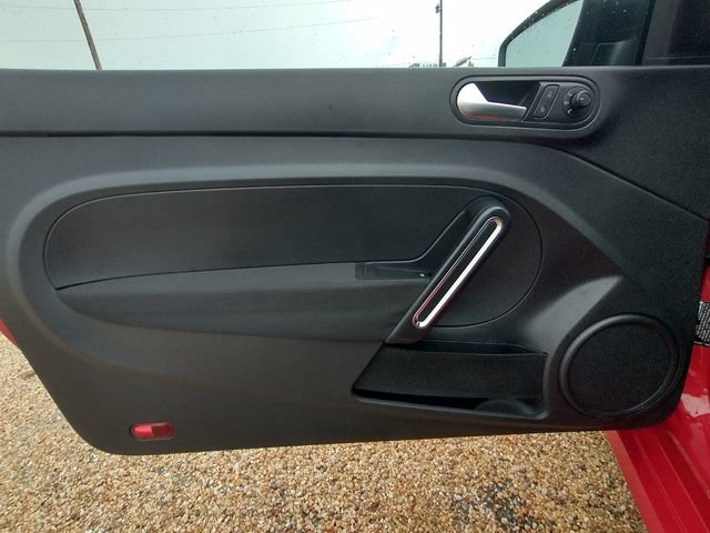 Used 2015 Volkswagen Beetle 1.8T image 24