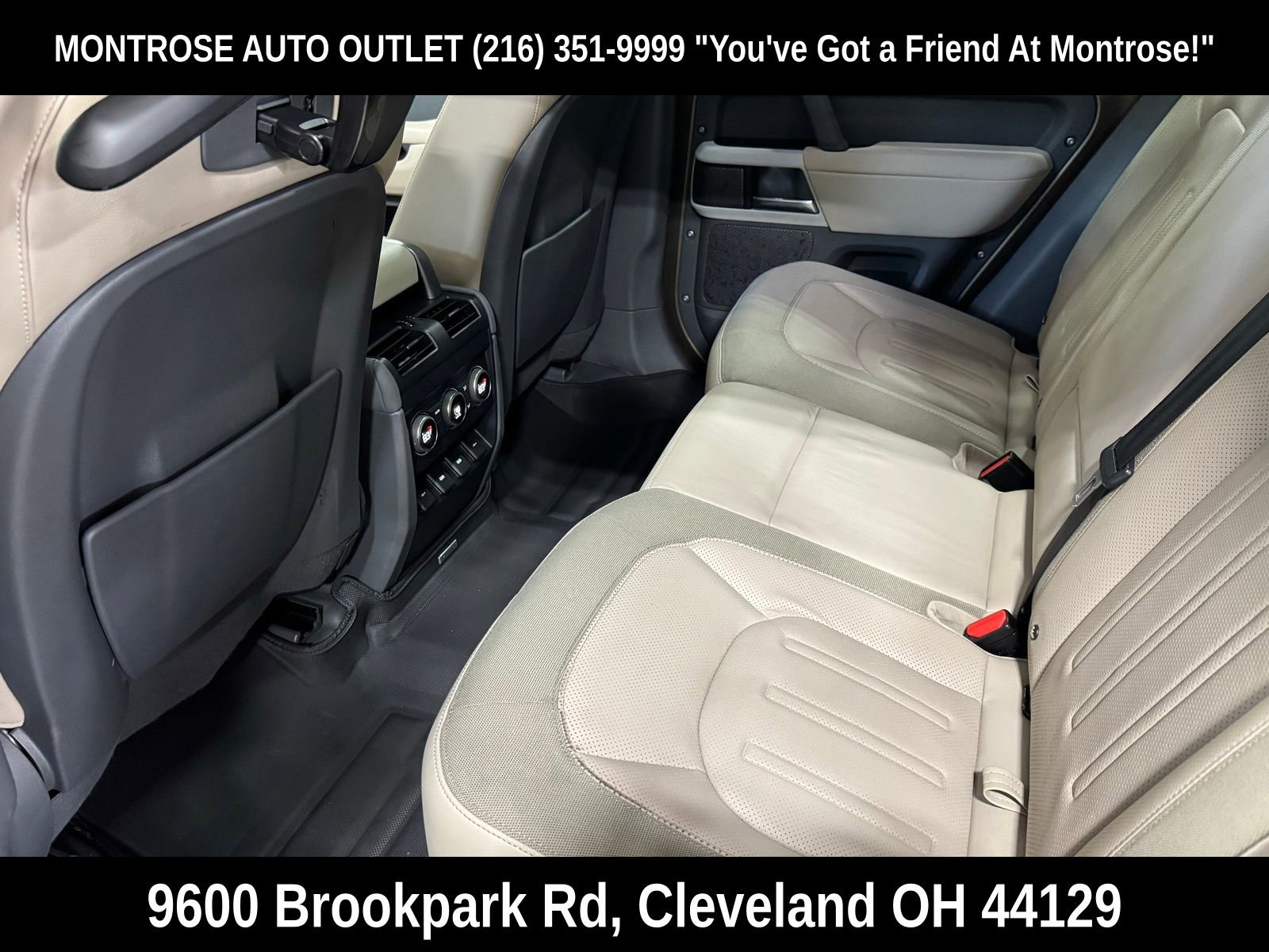 Used 2020 Land Rover Defender 110 First Edition image 35