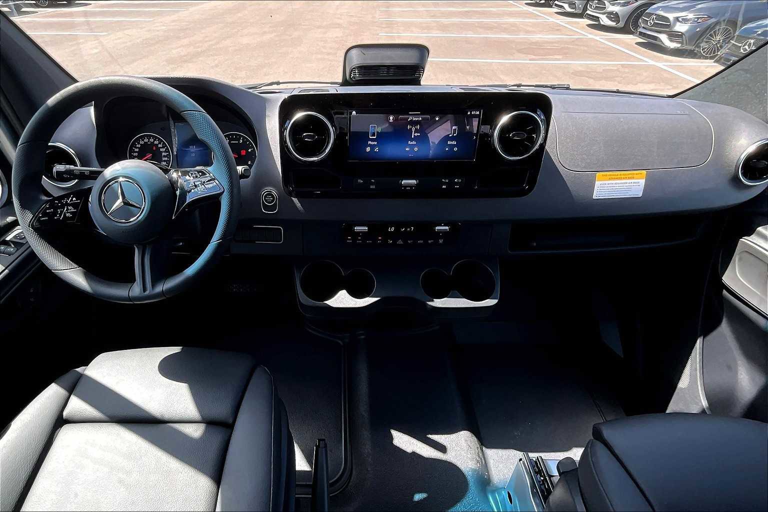New 2025 Mercedes-Benz Sprinter 2500 image 5