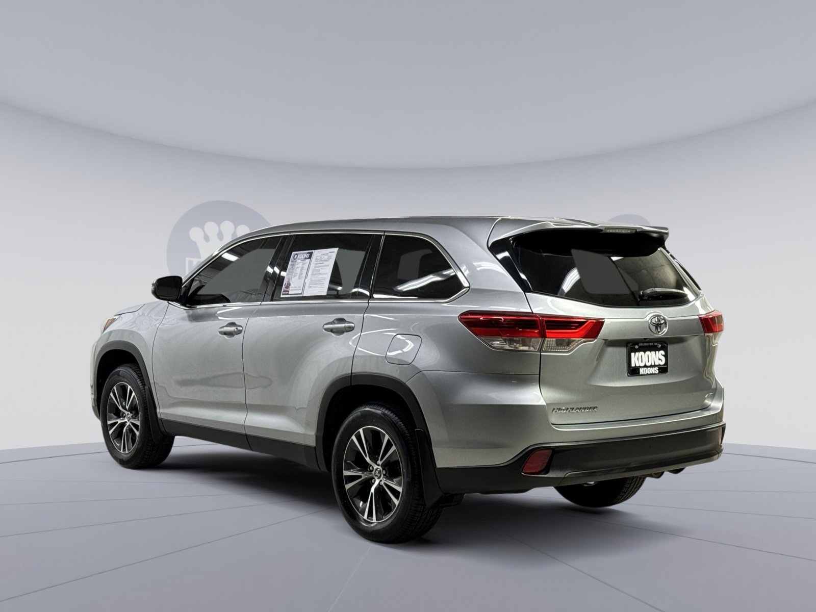 Used 2019 Toyota Highlander LE image 10