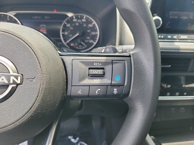 Used 2023 Nissan Rogue SV FWD image 23