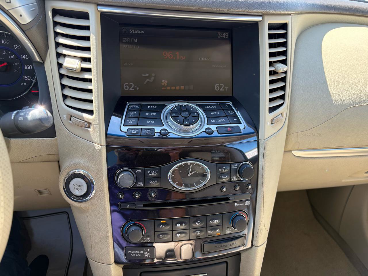 Used 2009 INFINITI FX35 2WD w/ Navigation Pkg image 11