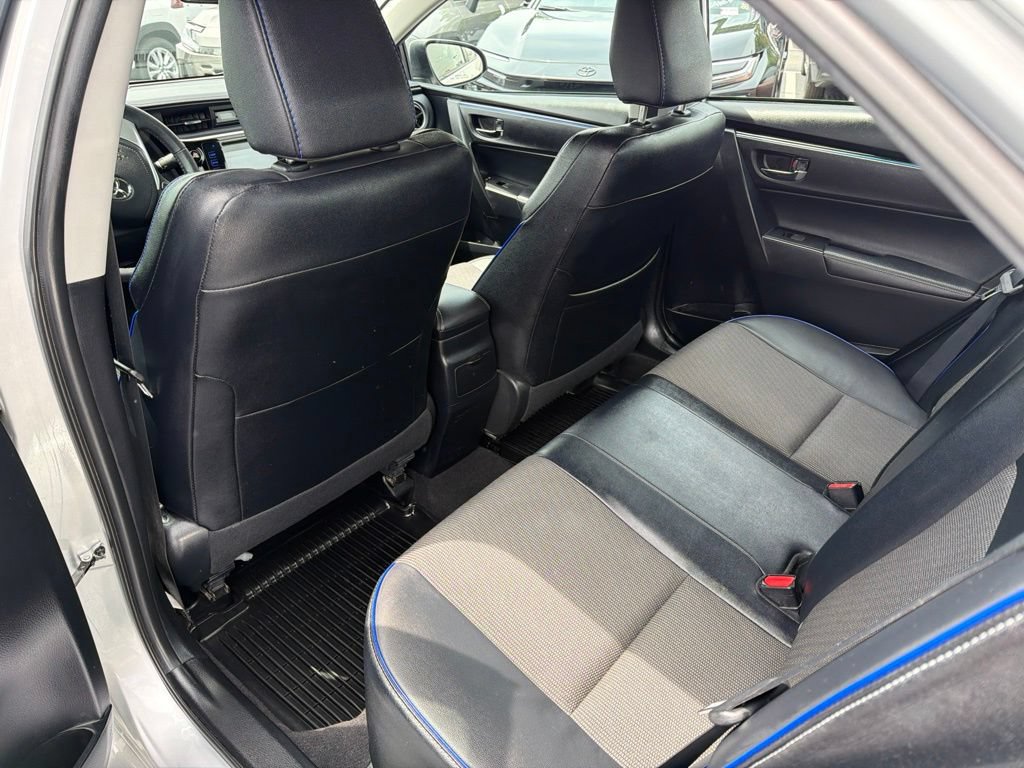 Used 2017 Toyota Corolla SE w/ Carpet Mat Package (TMS) FWD image 17