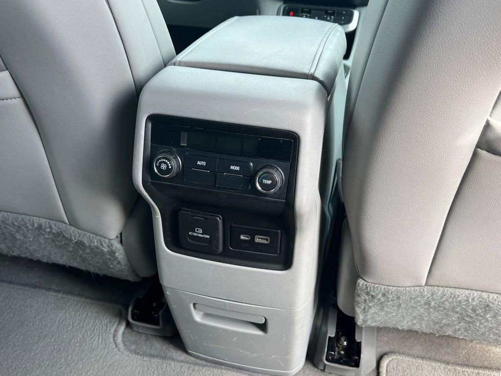 Used 2021 GMC Acadia SLT image 22