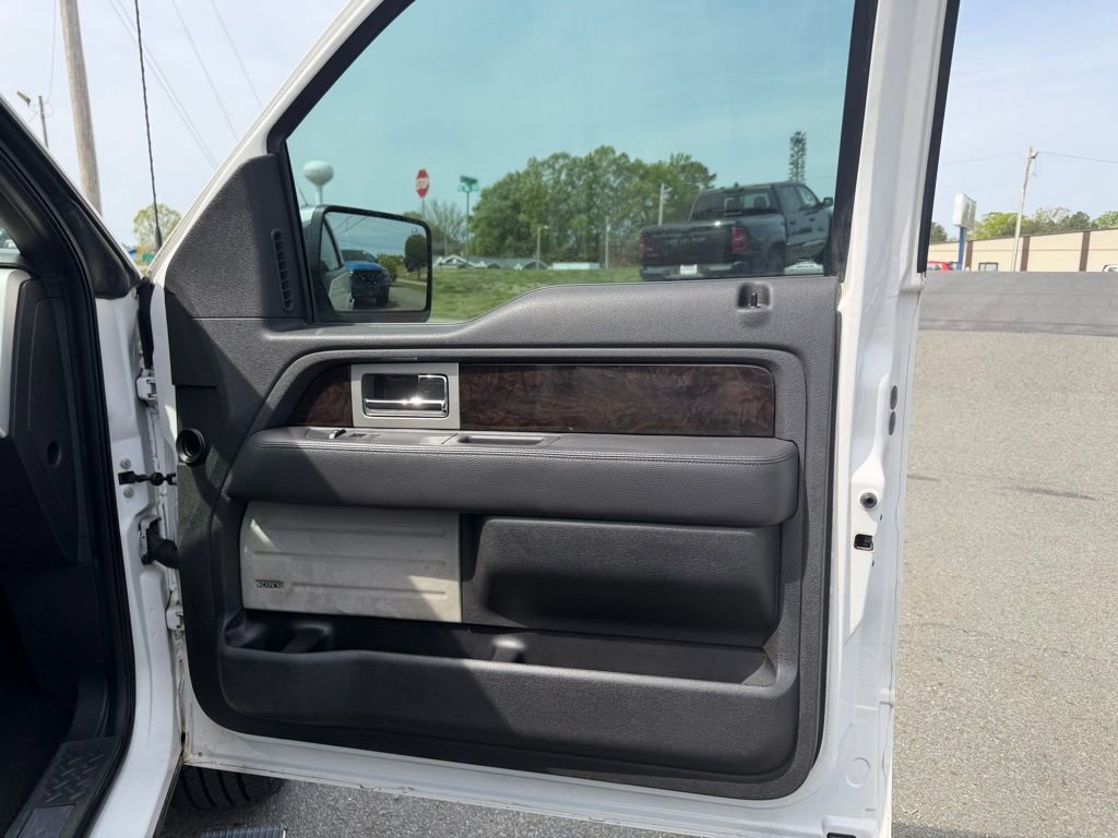 Used 2014 Ford F150 Platinum image 30