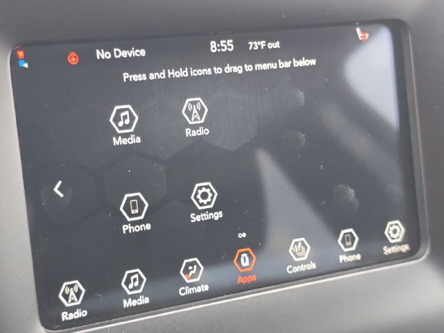 Used 2020 Jeep Cherokee Latitude w/ Cold Weather Group FWD image 11