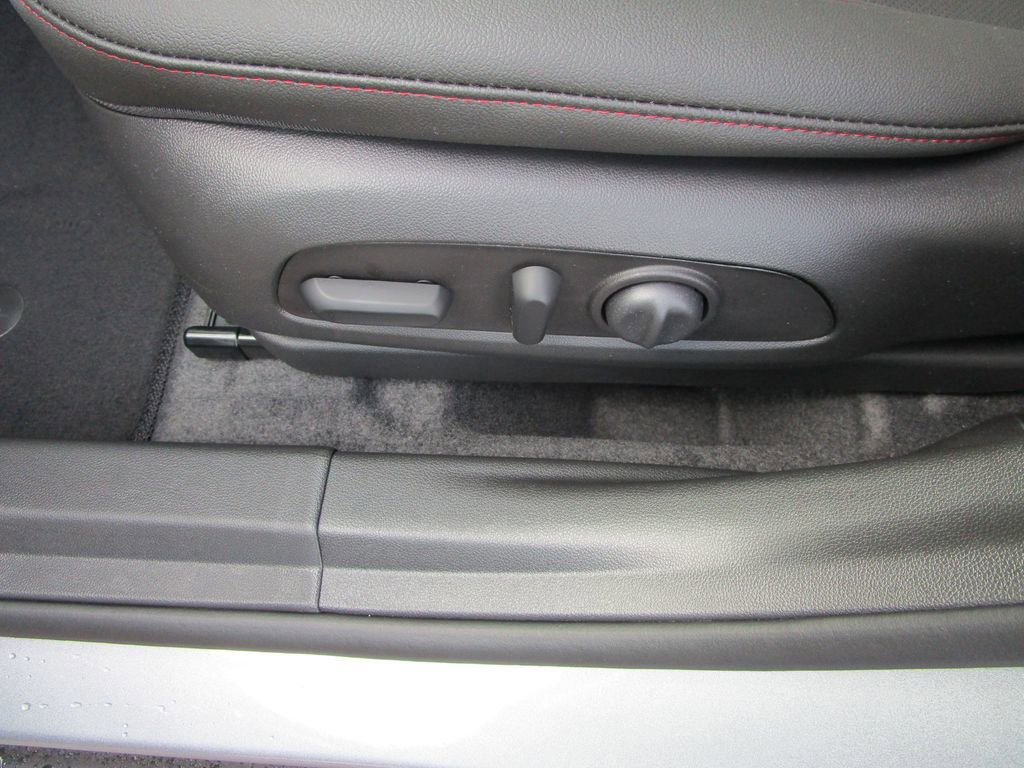 New 2026 Chevrolet Trax RS image 18