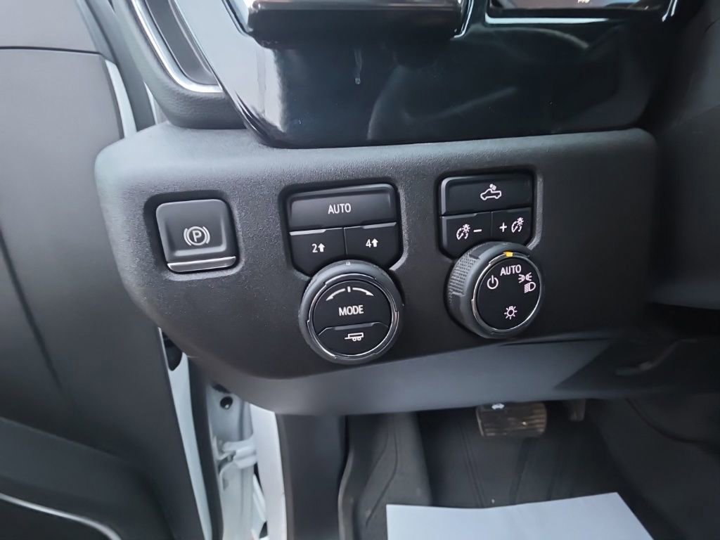 Used 2025 Chevrolet Silverado 1500 LT w/ Protection Package image 26