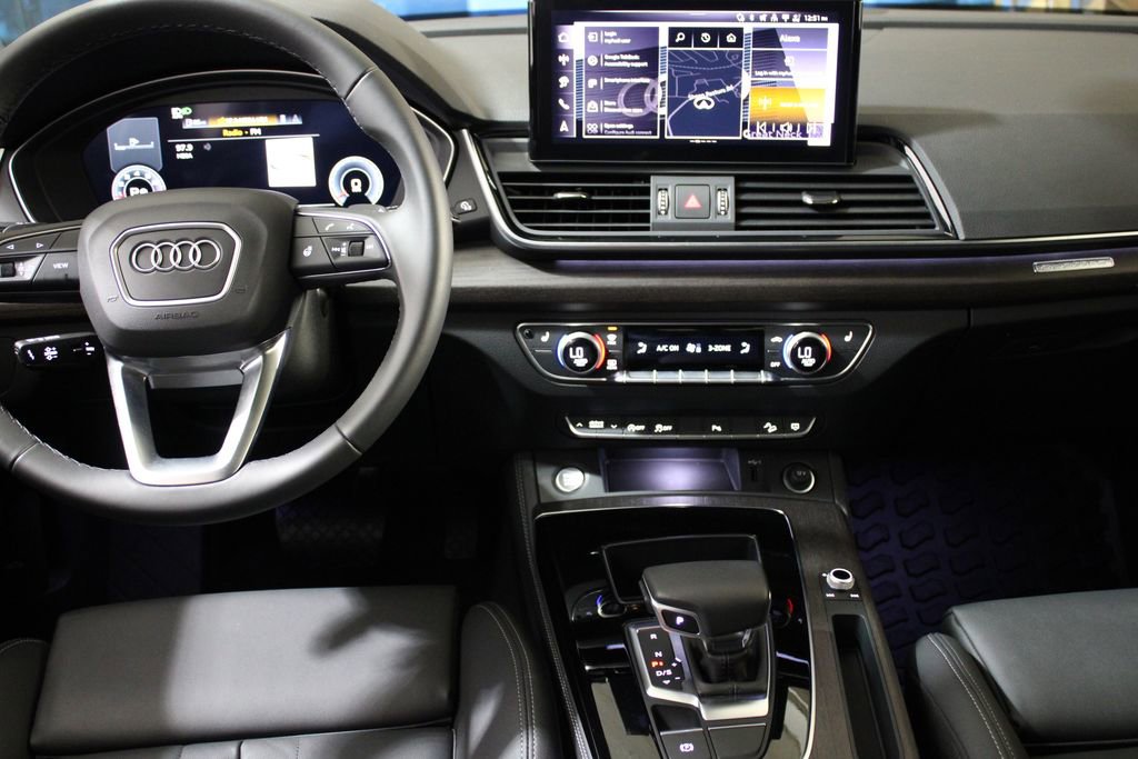 Certified 2025 Audi Q5 2.0T Premium Plus w/ Premium Plus Package image 12