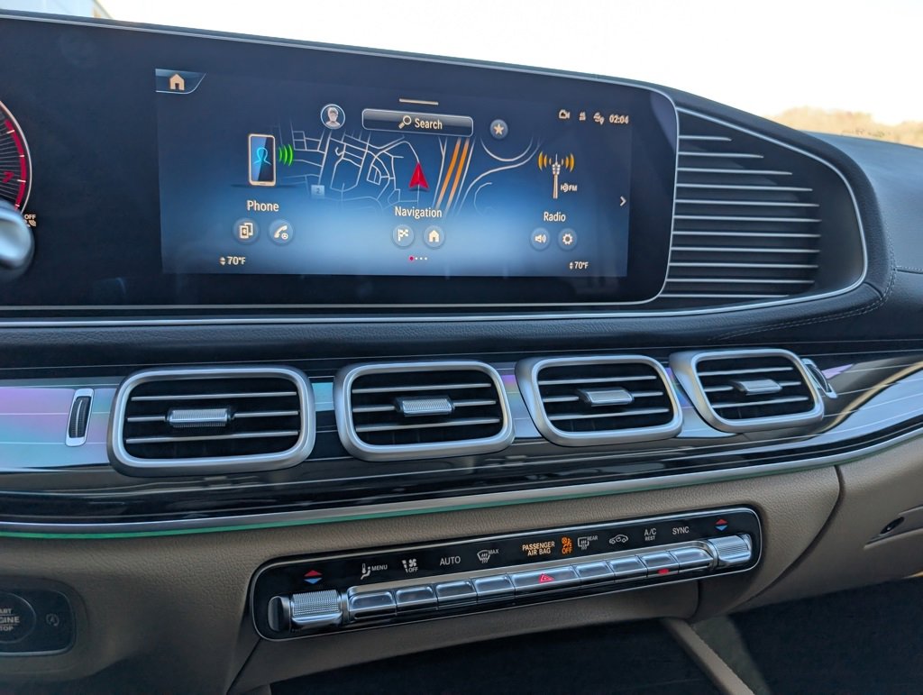 Used 2025 Mercedes-Benz GLS 450 4MATIC image 16