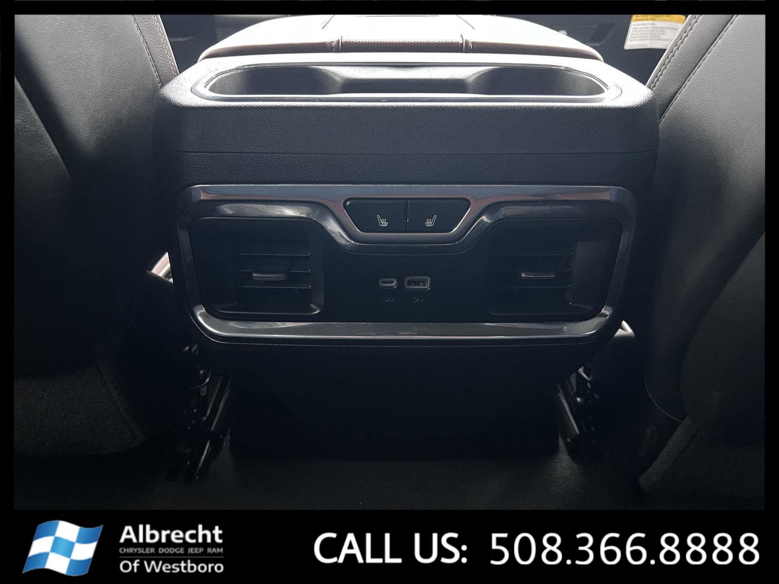 Used 2024 GMC Sierra 2500 Denali Ultimate w/ Snow Plow Prep/Camper Package image 26