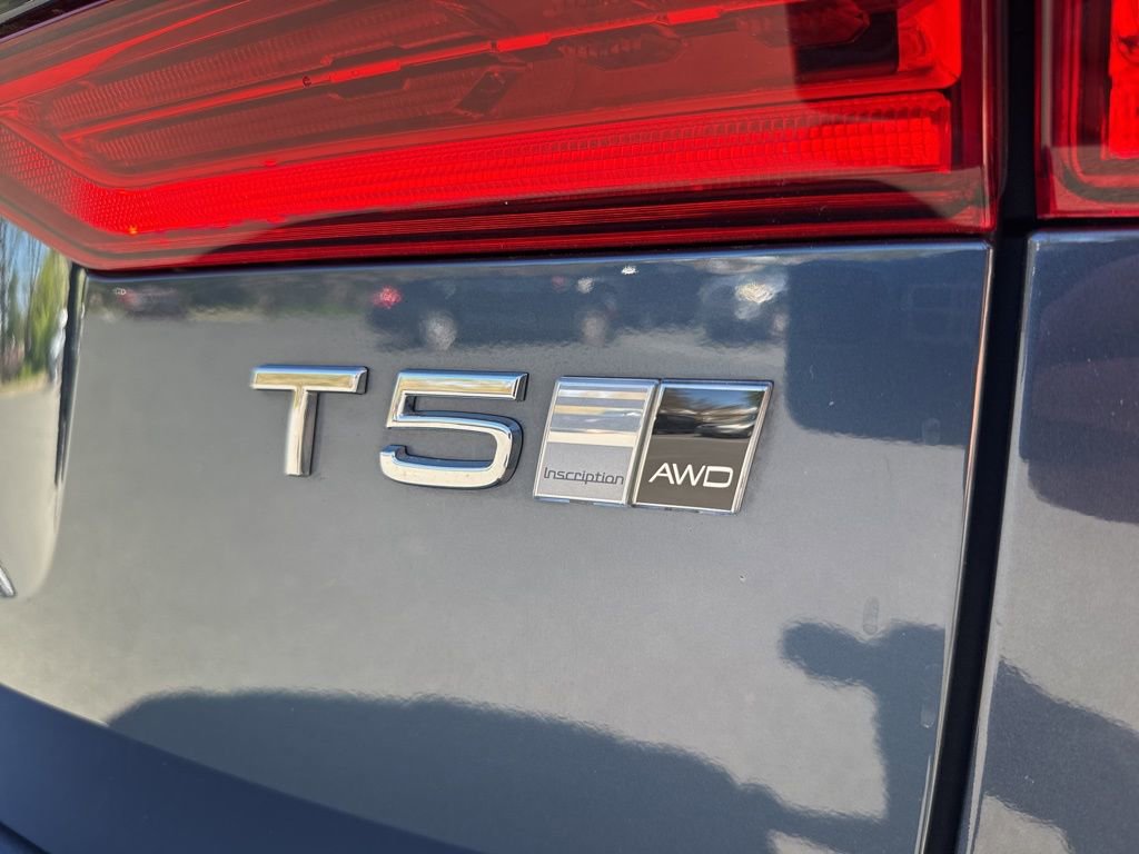 Used 2019 Volvo XC60 T5 Inscription image 9