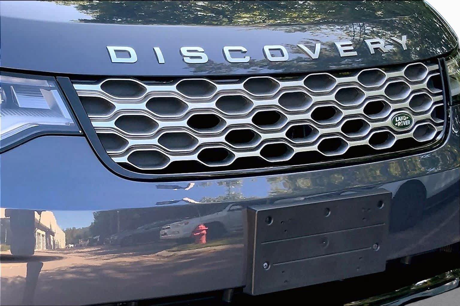 Used 2026 Land Rover Discovery Limited Edition AWD/4WD image 28