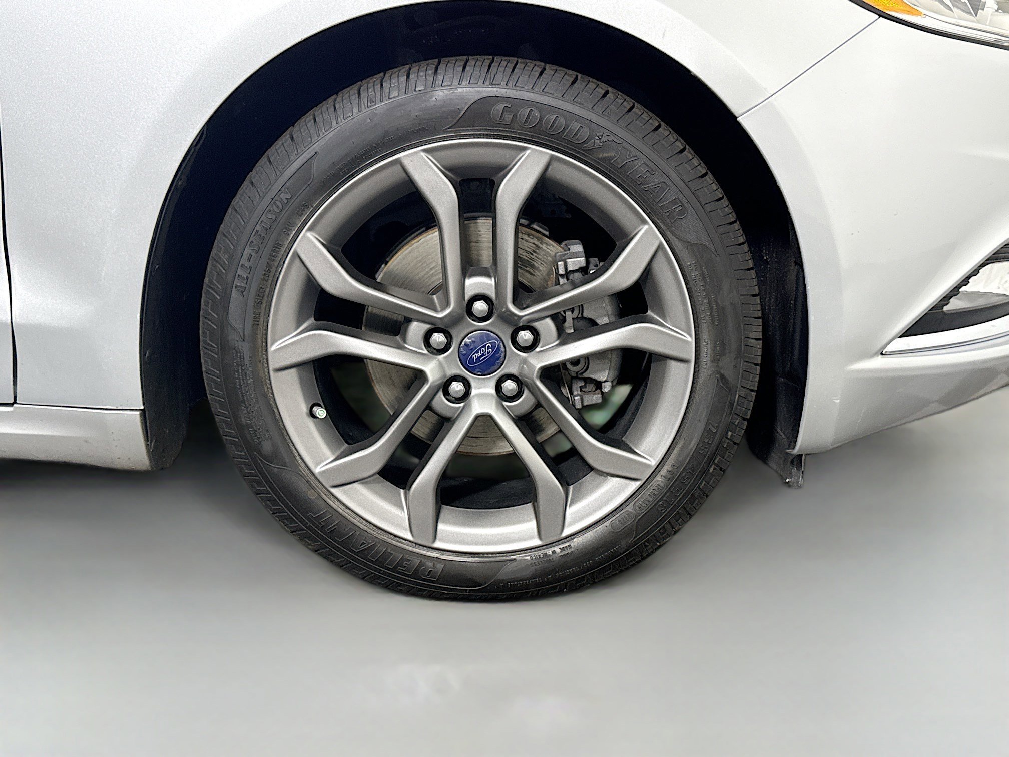 Used 2017 Ford Fusion S w/ Equipment Group 101A FWD image 32