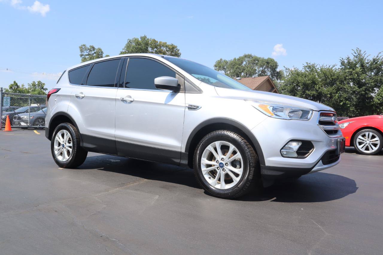 Used 2019 Ford Escape SE FWD image 7