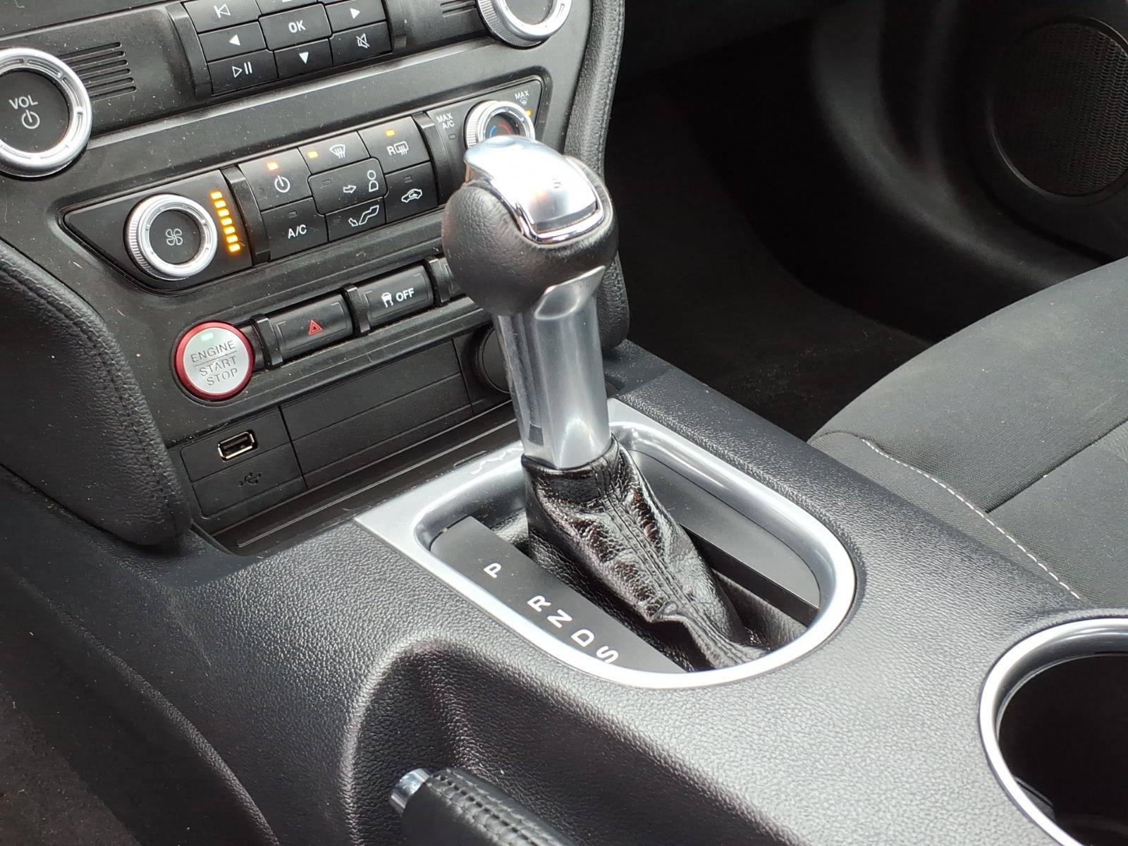 Certified 2021 Ford Mustang Coupe image 16