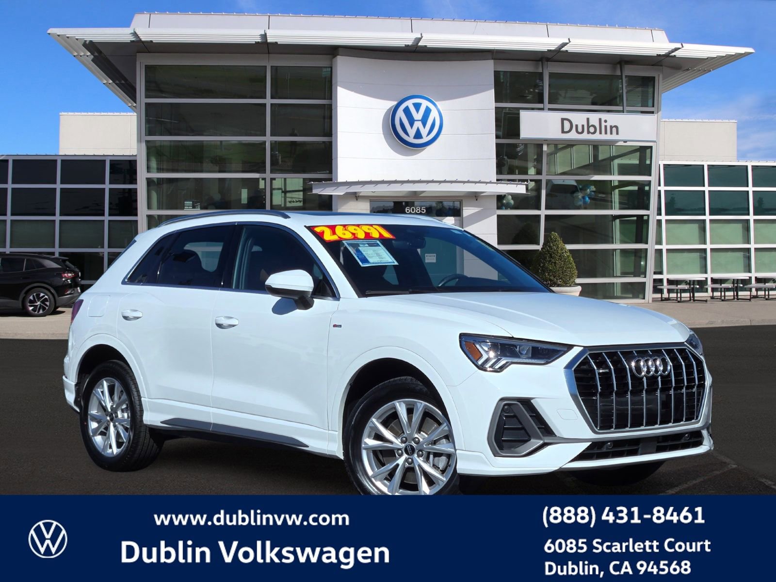 Used 2023 Audi Q3 2.0T Premium w/ Convenience Package