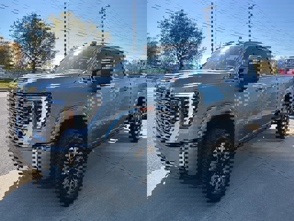 Used 2024 GMC Sierra 2500 Denali w/ Technology Package image 5