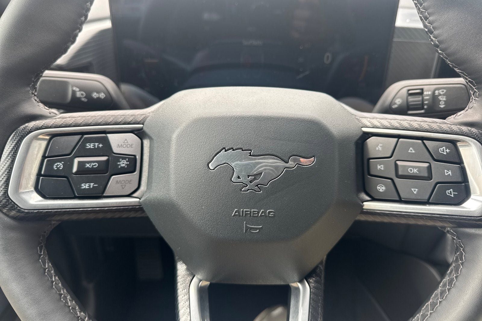 Used 2025 Ford Mustang Coupe RWD image 23