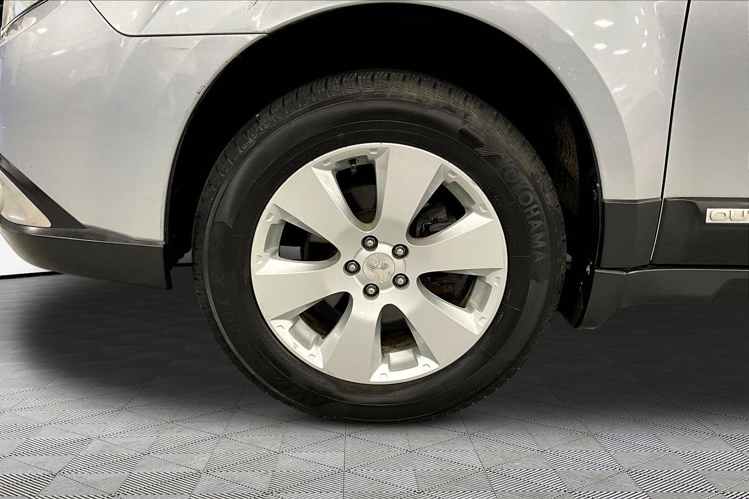 Used 2012 Subaru Outback 2.5i Premium AWD/4WD image 33