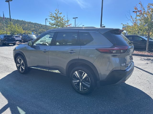 Used 2021 Nissan Rogue SL AWD/4WD image 3