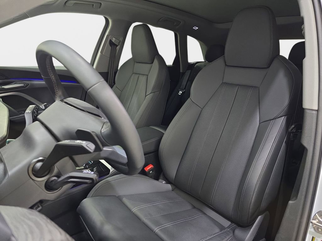 Used 2025 Audi Q5 Premium Plus w/ Premium Plus image 17