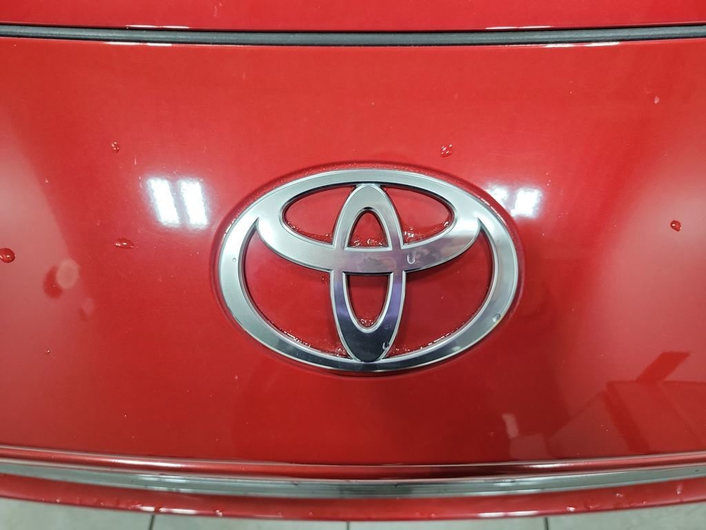 Used 2025 Toyota Camry XLE image 23