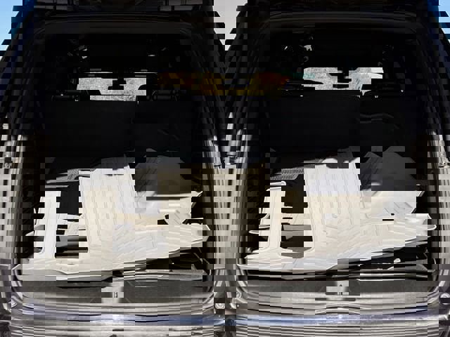 Used 2022 GMC Yukon AT4 image 32