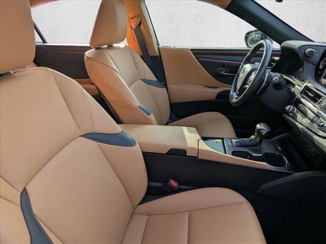 Certified 2025 Lexus ES 300h ES 300h image 19