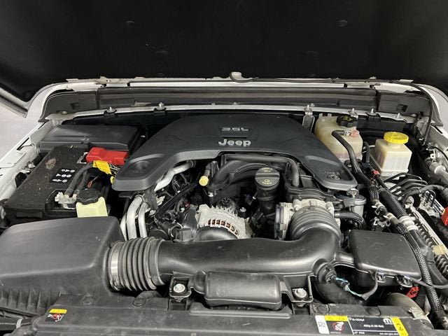 Used 2021 Jeep Gladiator Sport AWD/4WD image 29
