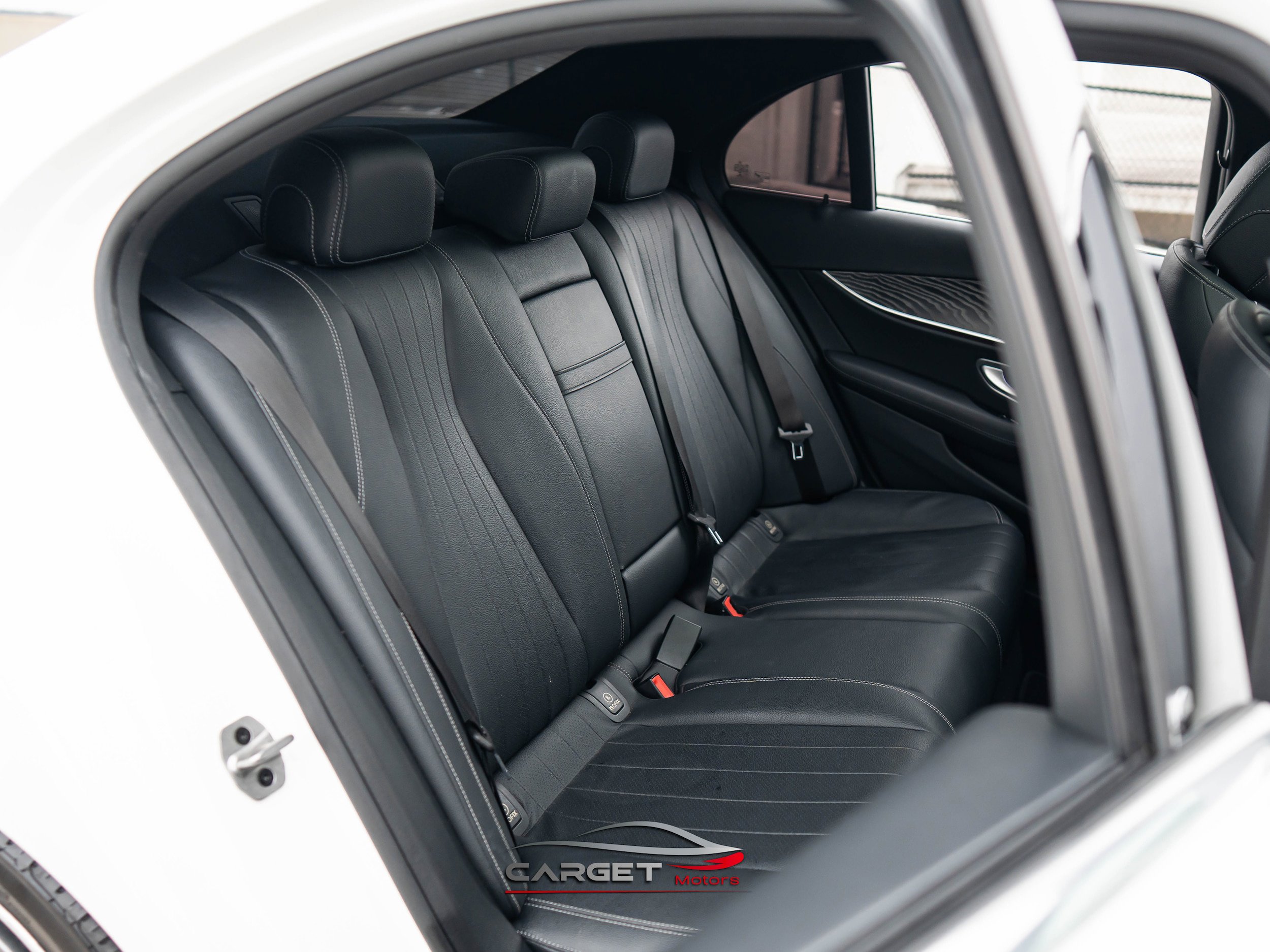 Used 2021 Mercedes-Benz E 350 Sedan w/ Premium Package image 18