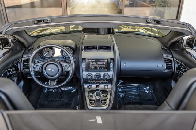 Used 2016 Jaguar F-TYPE Convertible RWD image 3