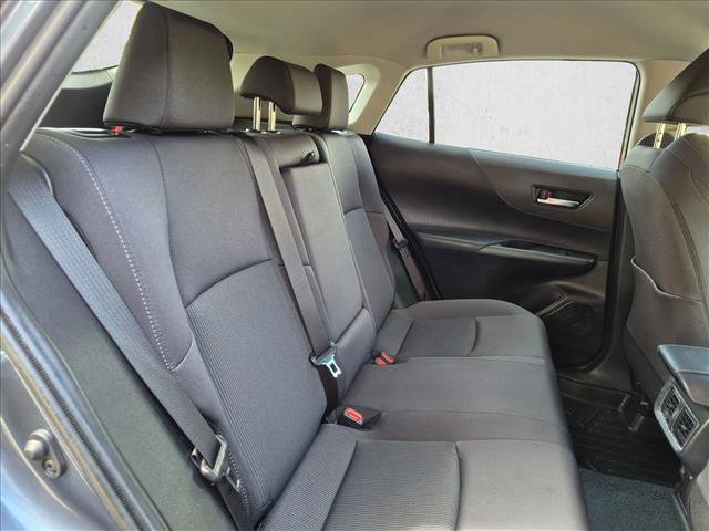 Certified 2021 Toyota Venza LE w/ Carpet Mat Package (TMS) AWD/4WD image 18