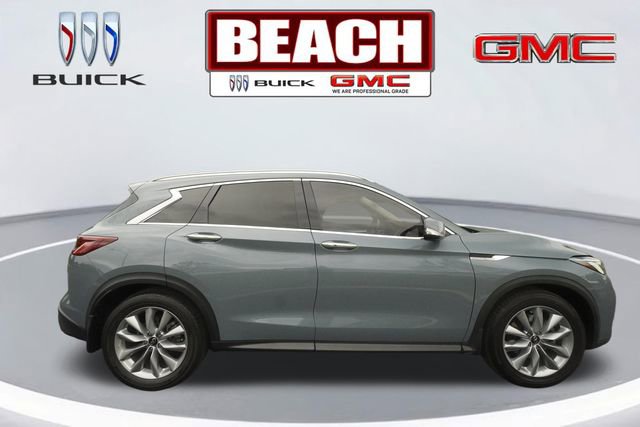 Used 2022 INFINITI QX50 Essential FWD image 2