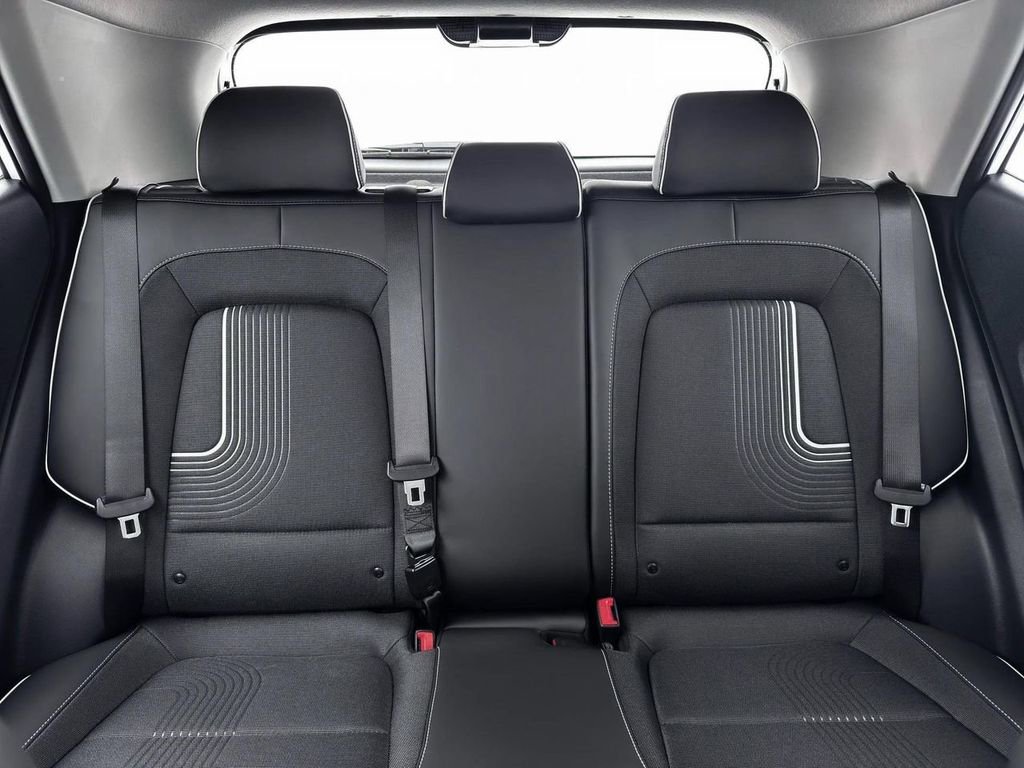 New 2026 Hyundai Venue SEL FWD image 16