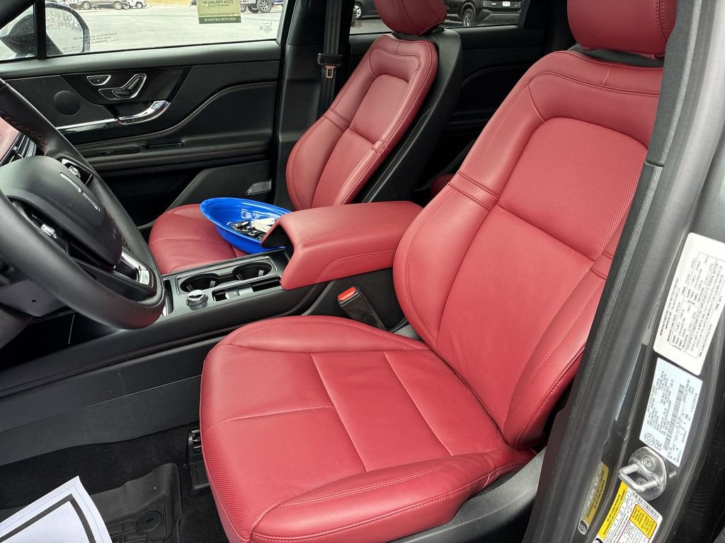 Used 2024 Lincoln Corsair Reserve w/ Equipment Group 201A image 11