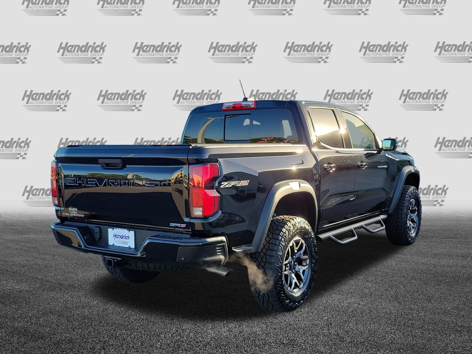 Used 2026 Chevrolet Colorado ZR2 w/ Technology Package AWD/4WD image 7